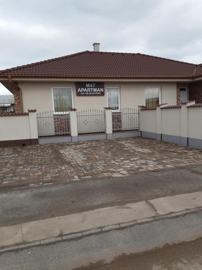 M47 Vendégház-Airport Debrecen Extérieur photo